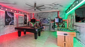 Last Minute Disney Getaway! Private Pool, Hot Tub & Games Room. Book Now! #91701